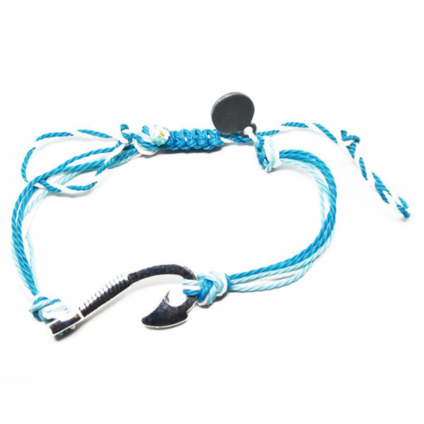 blu hook friendship bracelet